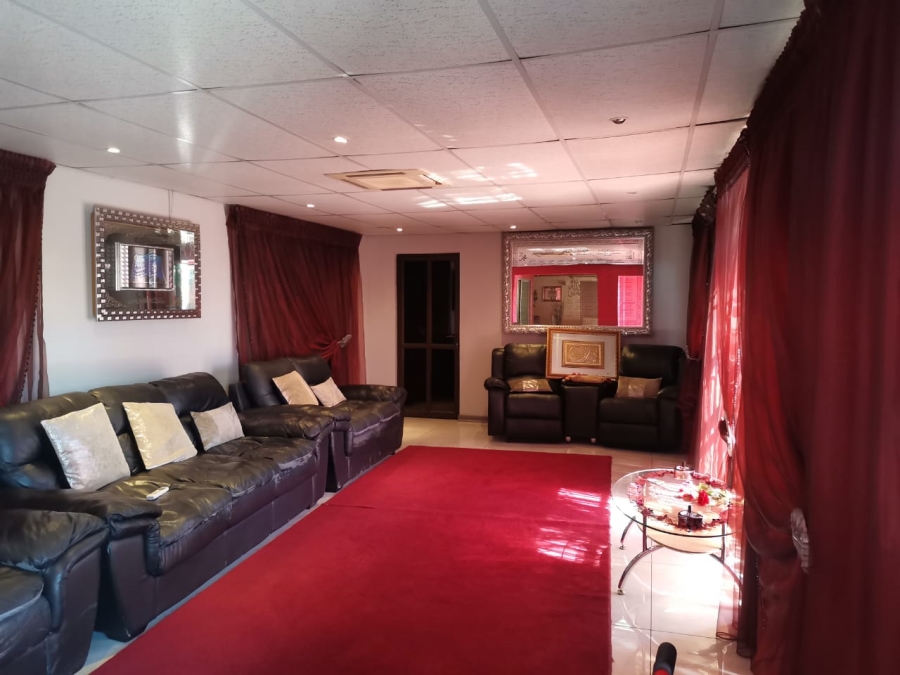 3 Bedroom Property for Sale in Karlienpark North West